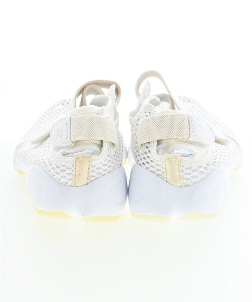 NIKE รองเท้าแตะ