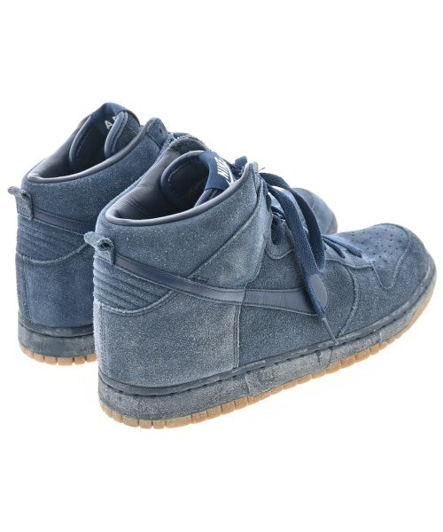 NIKE รองเท้าผ้าใบ