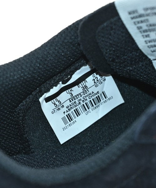 NIKE รองเท้าผ้าใบ