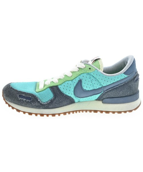 NIKE รองเท้าผ้าใบ