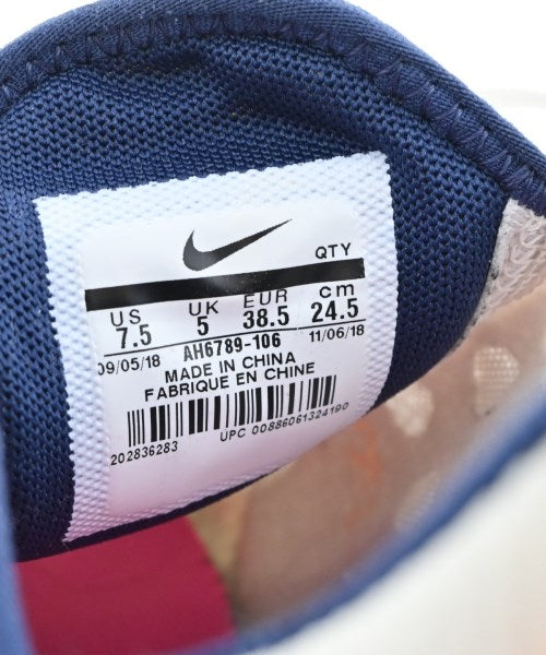 NIKE รองเท้าผ้าใบ