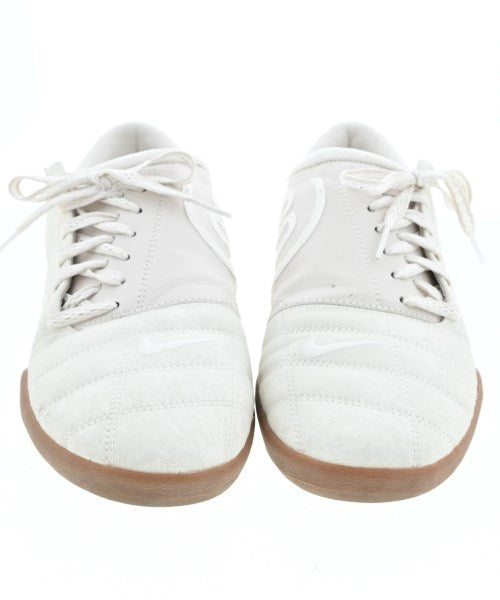 NIKE รองเท้าผ้าใบ