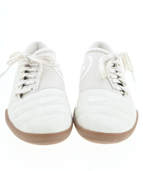 NIKE รองเท้าผ้าใบ