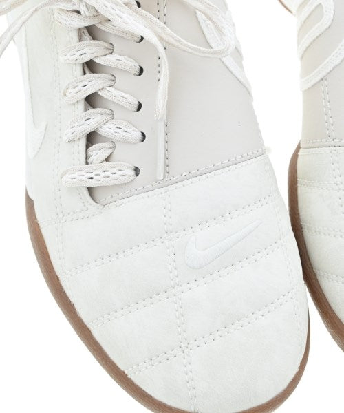 NIKE รองเท้าผ้าใบ