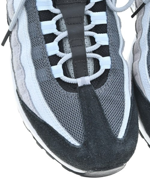 NIKE รองเท้าผ้าใบ