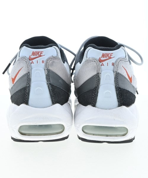 NIKE รองเท้าผ้าใบ