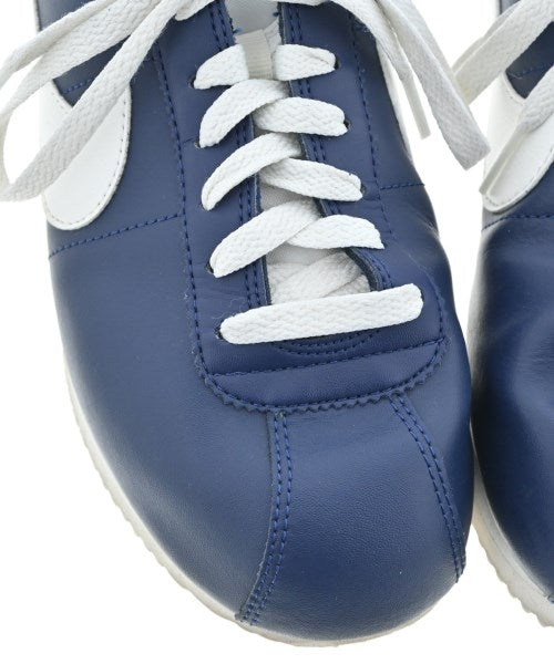 NIKE รองเท้าผ้าใบ