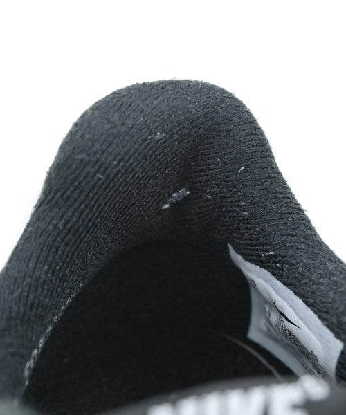 NIKE รองเท้าผ้าใบ