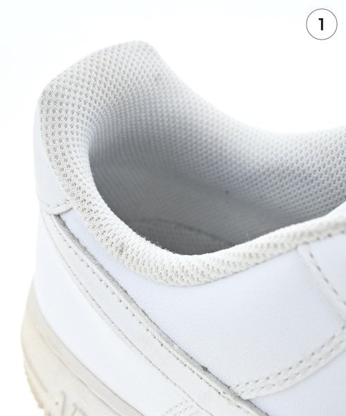 NIKE รองเท้าผ้าใบ