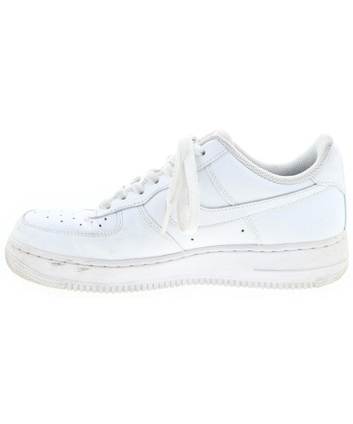 NIKE รองเท้าผ้าใบ