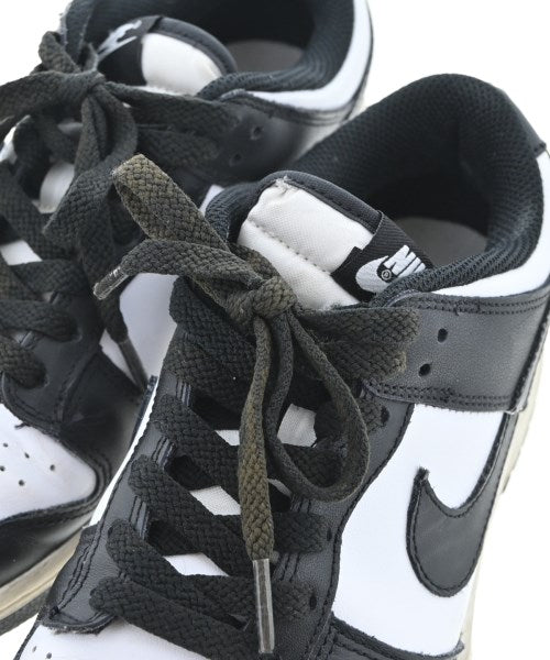 NIKE รองเท้าผ้าใบ