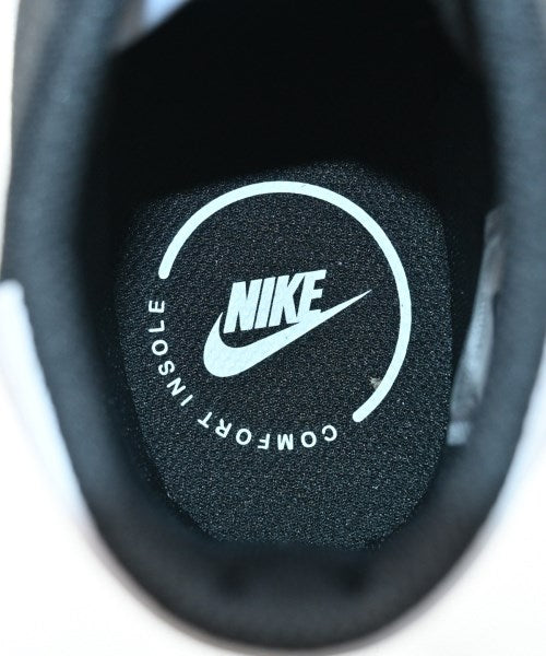 NIKE รองเท้าผ้าใบ