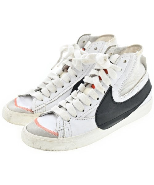 NIKE รองเท้าผ้าใบ
