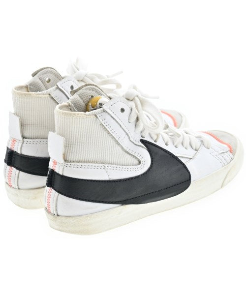 NIKE รองเท้าผ้าใบ