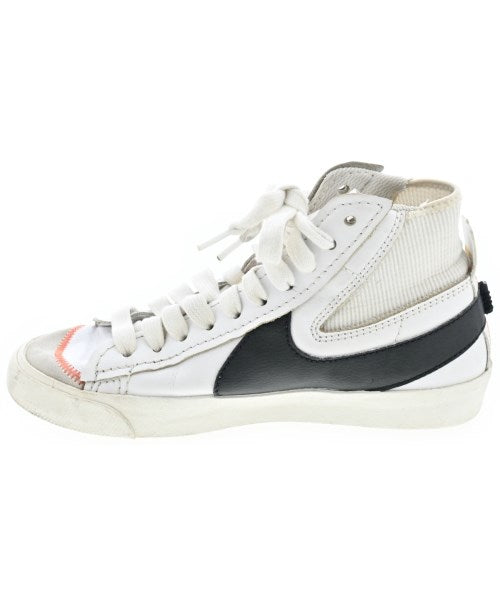 NIKE รองเท้าผ้าใบ