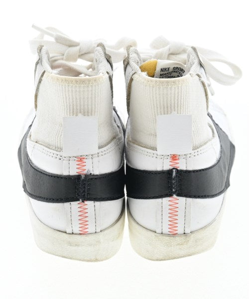 NIKE รองเท้าผ้าใบ