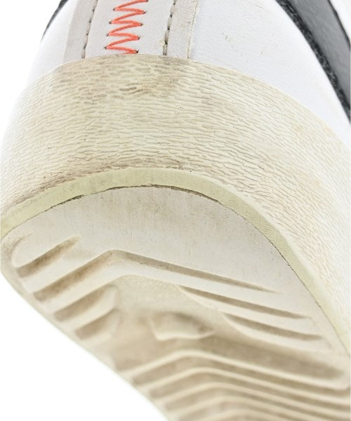 NIKE รองเท้าผ้าใบ