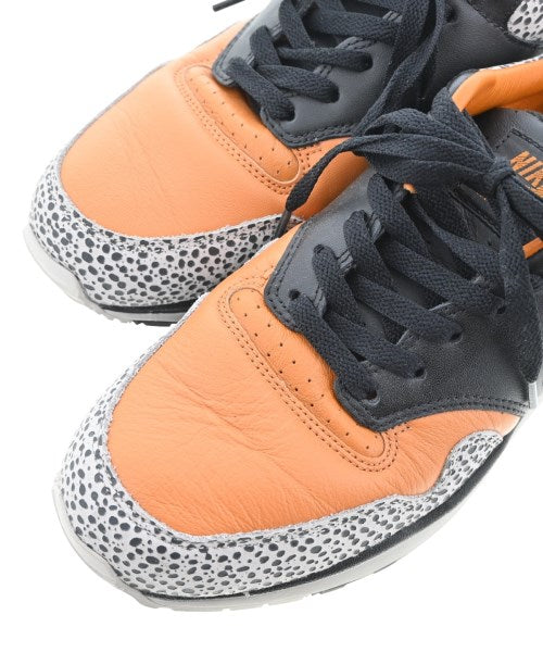NIKE รองเท้าผ้าใบ