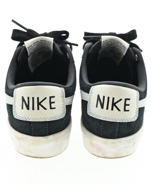 NIKE รองเท้าผ้าใบ