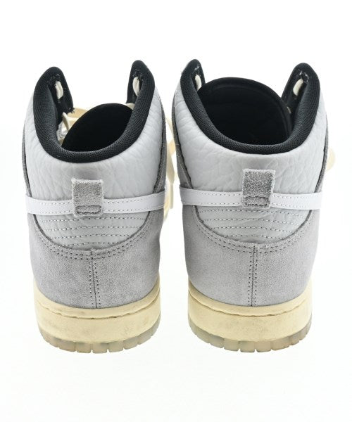 NIKE รองเท้าผ้าใบ