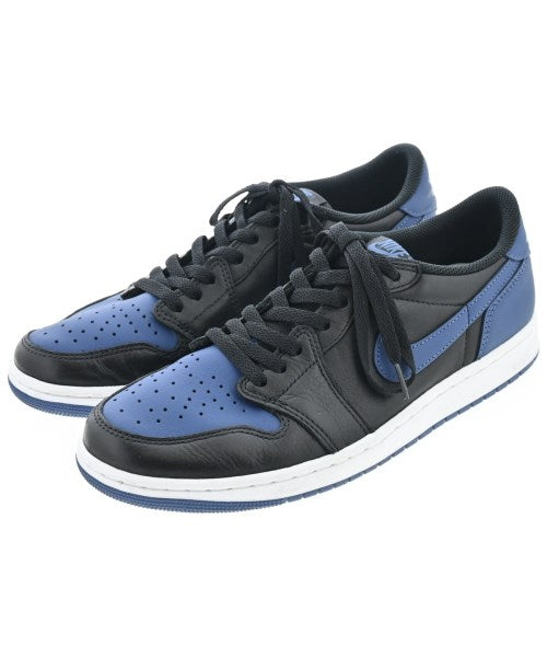 NIKE รองเท้าผ้าใบ