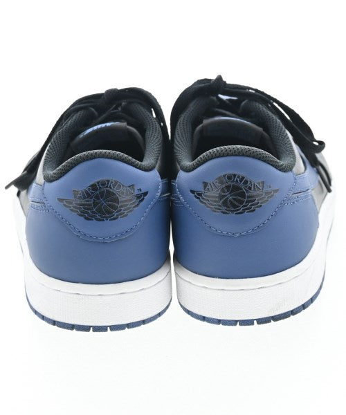 NIKE รองเท้าผ้าใบ