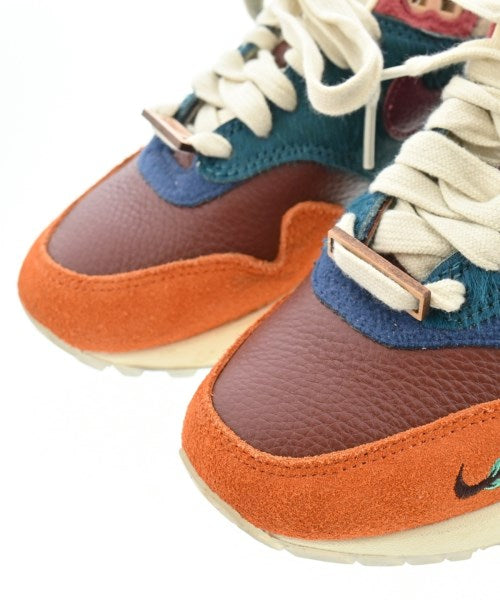 NIKE รองเท้าผ้าใบ