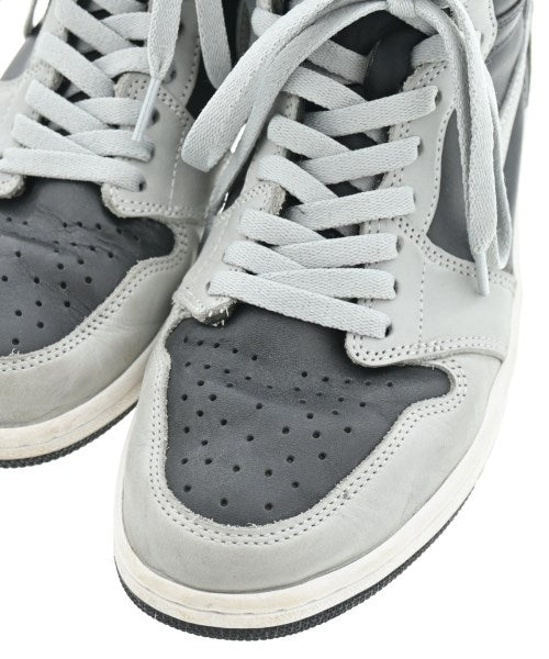 NIKE รองเท้าผ้าใบ