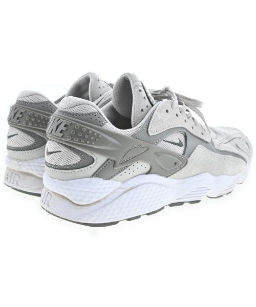 NIKE รองเท้าผ้าใบ