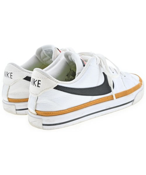 NIKE รองเท้าผ้าใบ