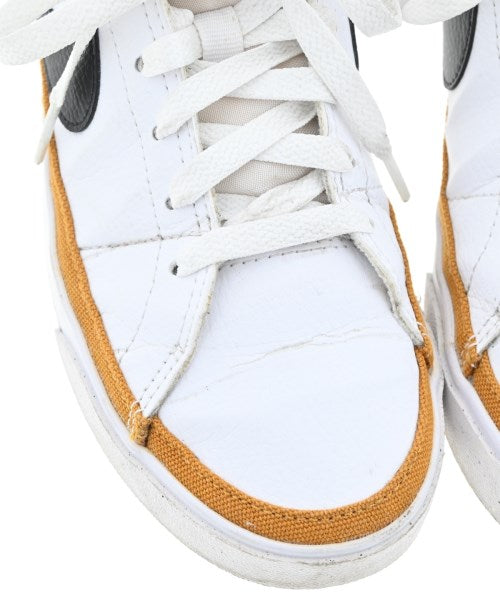 NIKE รองเท้าผ้าใบ