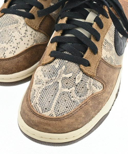 NIKE รองเท้าผ้าใบ