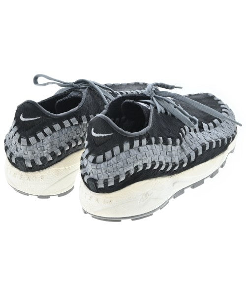 NIKE รองเท้าผ้าใบ