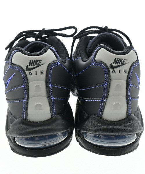 NIKE รองเท้าผ้าใบ