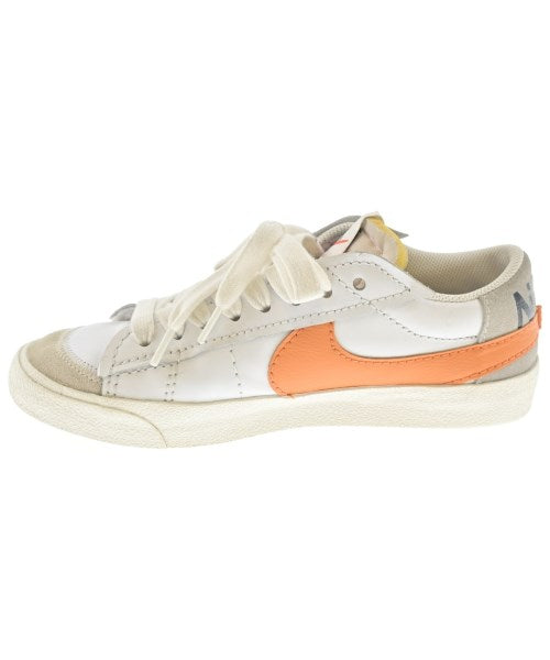 NIKE รองเท้าผ้าใบ