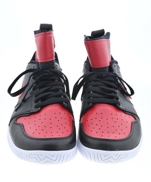 NIKE รองเท้าผ้าใบ