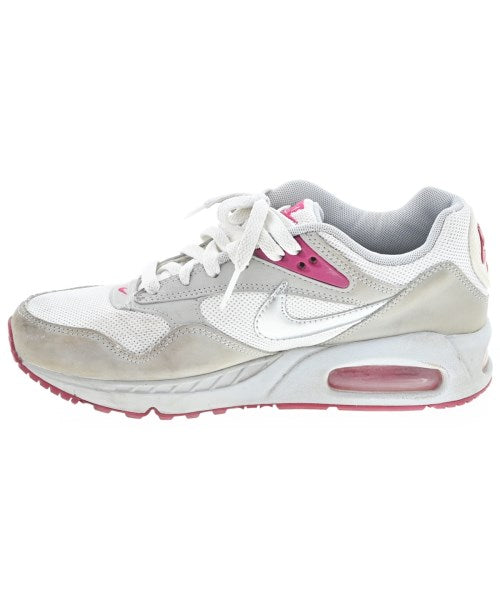 NIKE รองเท้าผ้าใบ