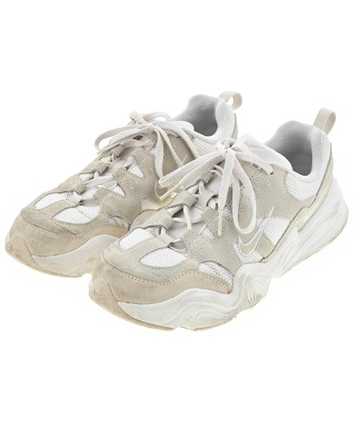 NIKE รองเท้าผ้าใบ