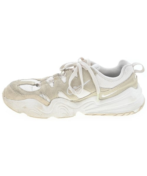 NIKE รองเท้าผ้าใบ