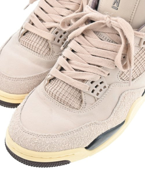 NIKE รองเท้าผ้าใบ