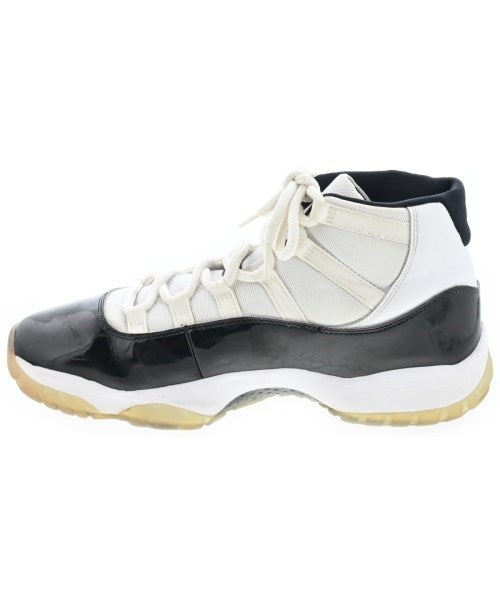 NIKE รองเท้าผ้าใบ