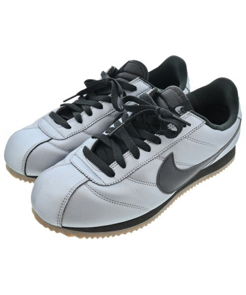 NIKE รองเท้าผ้าใบ