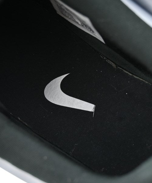 NIKE รองเท้าผ้าใบ