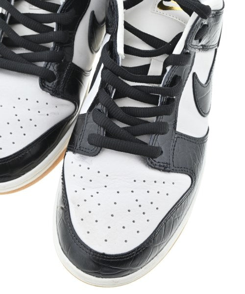 NIKE รองเท้าผ้าใบ
