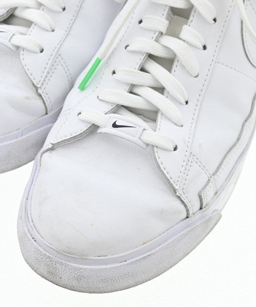 NIKE รองเท้าผ้าใบ