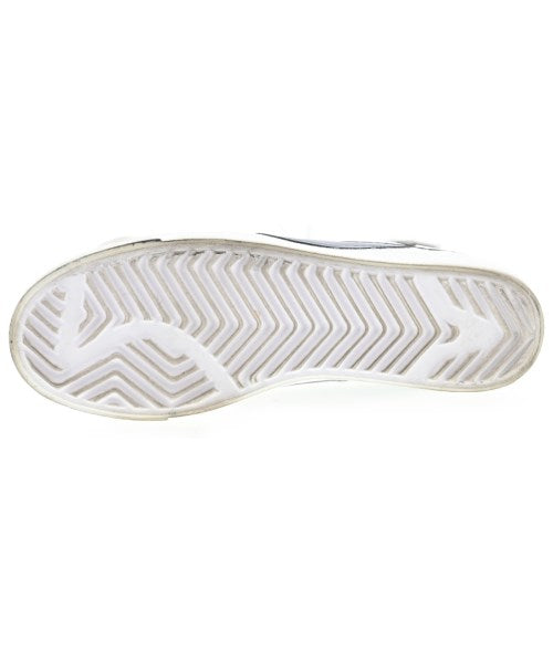 NIKE รองเท้าผ้าใบ