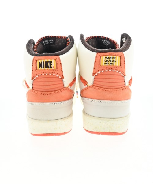 NIKE รองเท้าผ้าใบ