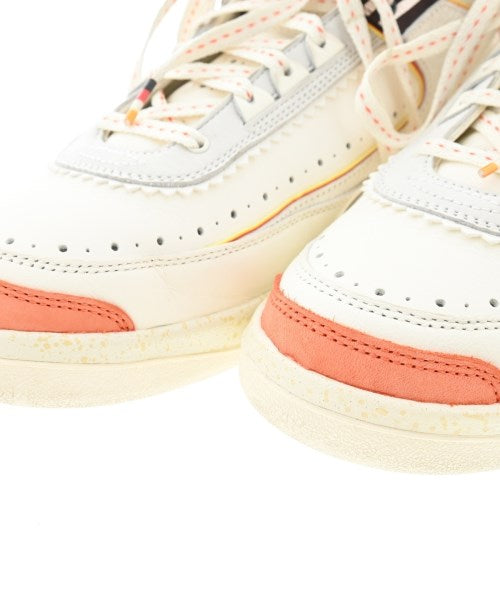 NIKE รองเท้าผ้าใบ