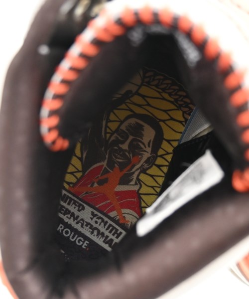 NIKE รองเท้าผ้าใบ