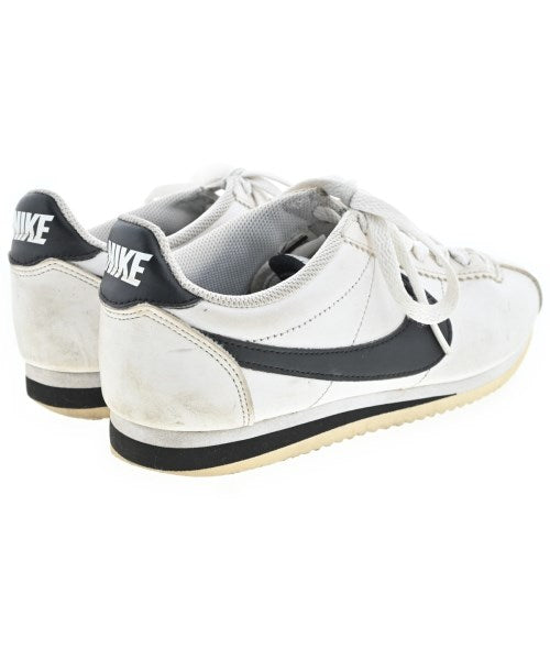 NIKE รองเท้าผ้าใบ